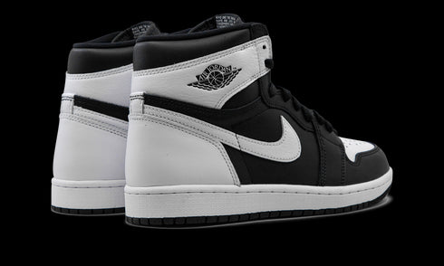 Air Jordan 1 Retro High OG "Reverse Panda"